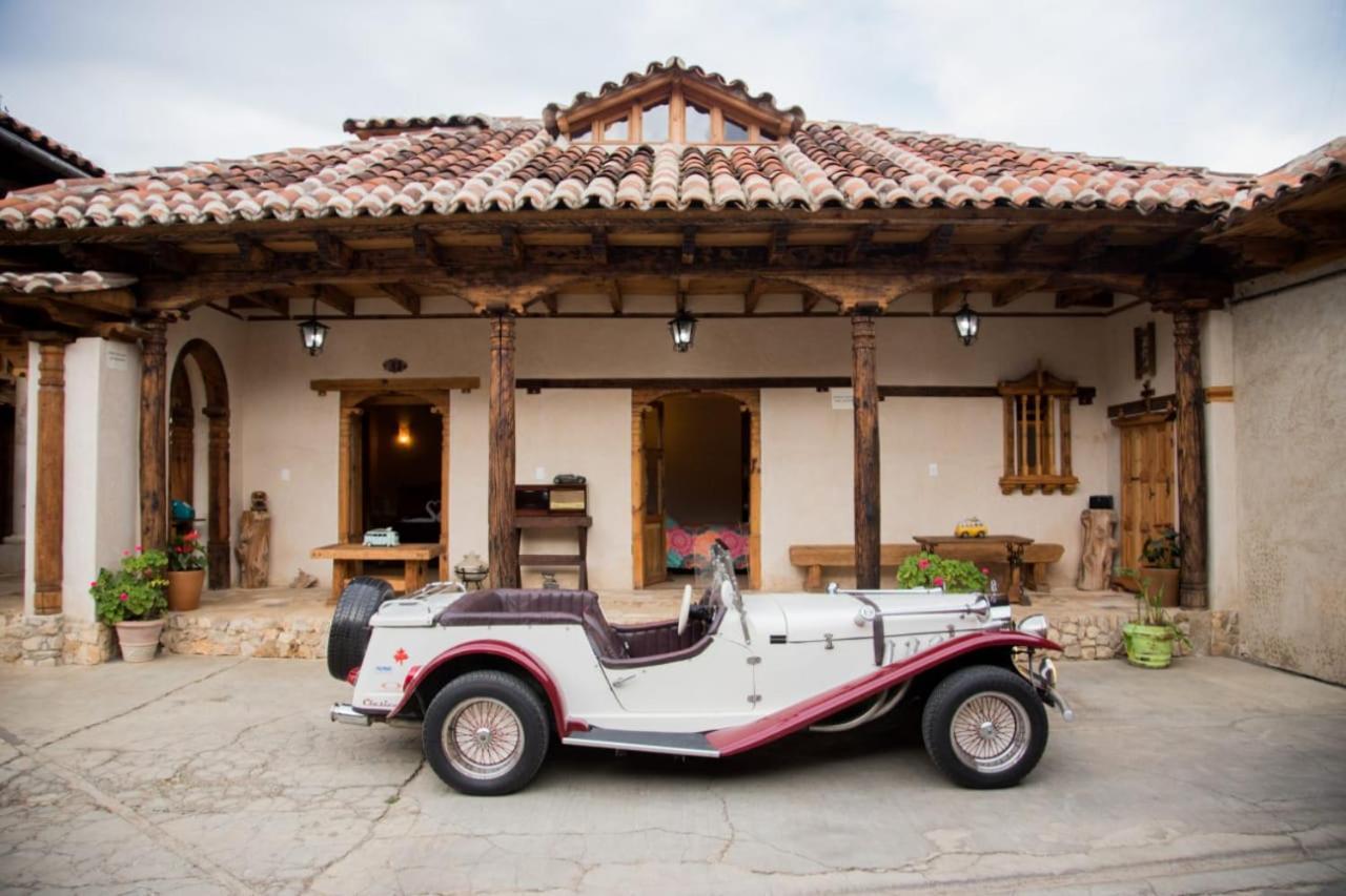 Hotel Casa De Gandhi San Cristóbal de Las Casas Екстериор снимка