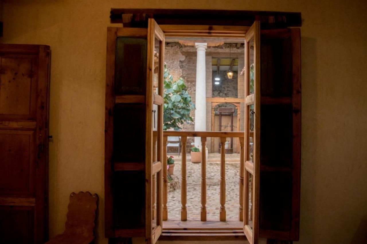 Hotel Casa De Gandhi San Cristóbal de Las Casas Екстериор снимка