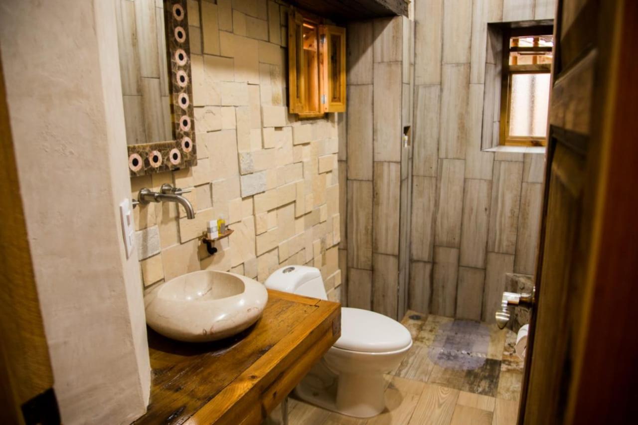 Hotel Casa De Gandhi San Cristóbal de Las Casas Екстериор снимка