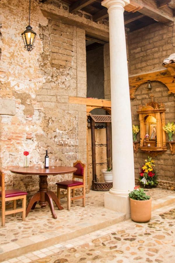 Hotel Casa De Gandhi San Cristóbal de Las Casas Екстериор снимка