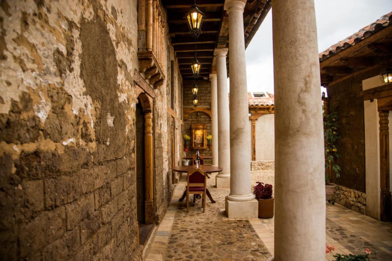 Hotel Casa De Gandhi San Cristóbal de Las Casas Екстериор снимка